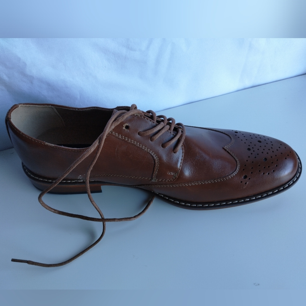 Shoes - Picture 7 of 7